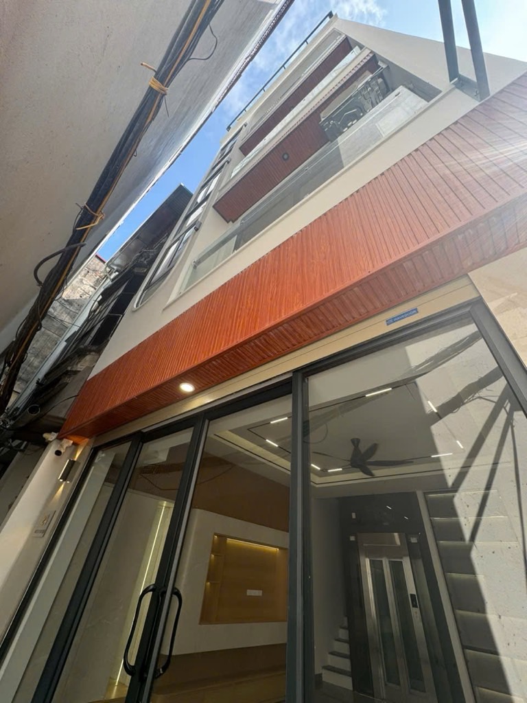 Siêu Hiếm Tây Sơn – 45m2 Vuông Đẹp – Thang Máy, Full Nội Thất – Giá Chỉ 13 Tỷ!