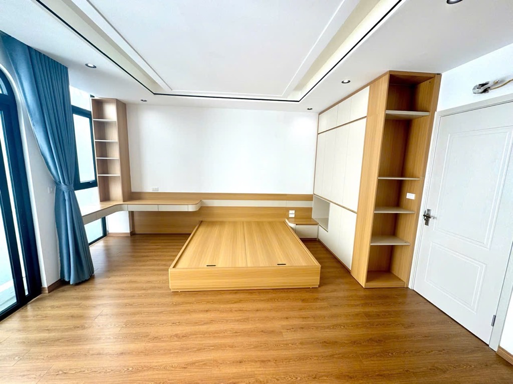 Siêu Hiếm Tây Sơn – 45m2 Vuông Đẹp – Thang Máy, Full Nội Thất – Giá Chỉ 13 Tỷ!