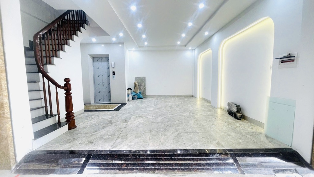 NHÀ MỚI 7 TẦNG THANG MÁY – THIẾT KẾ HIỆN ĐẠI – Ô TÔ VÀO NHÀ – KINH DOANH ĐỈNH – 1 NHÀ RA PHỐ, NGÕ THÔNG
