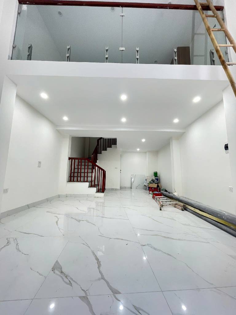 NHÀ ĐẸP TRUNG TÂM ĐỐNG ĐA – MẶT TIỀN RỘNG – THOÁNG TRƯỚC SAU – KINH DOANH ĐỈNH