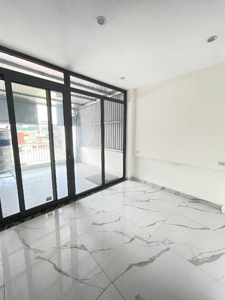 NHÀ ĐẸP TRUNG TÂM ĐỐNG ĐA – MẶT TIỀN RỘNG – THOÁNG TRƯỚC SAU – KINH DOANH ĐỈNH