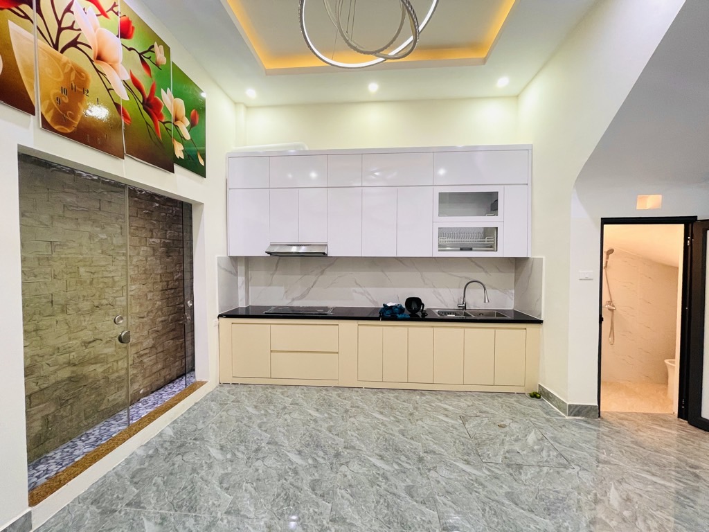 PHÂN LÔ QUÂN ĐỘI - Ô TÔ TRÁNH SÁT NHÀ - 2 THOÁNG TRƯỚC SAU - NGÕ NÔNG GẦN PHỐ - TIỆN ÍCH BẠT NGÀN - Ở SƯỚNG