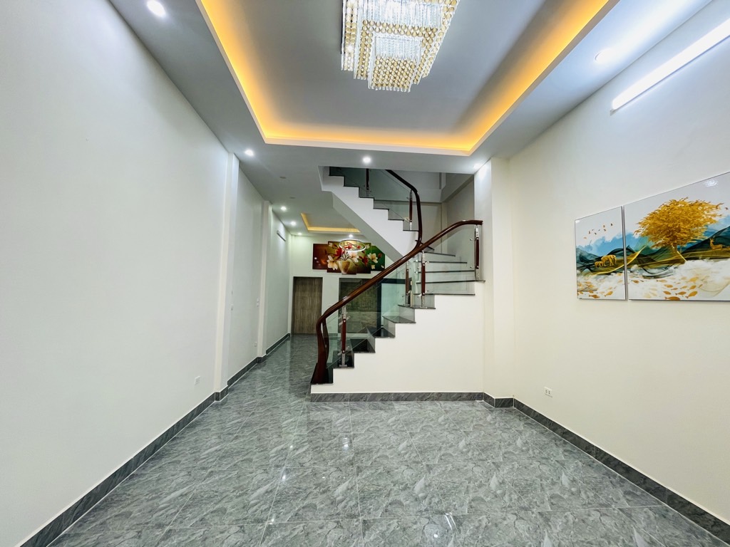 PHÂN LÔ QUÂN ĐỘI - Ô TÔ TRÁNH SÁT NHÀ - 2 THOÁNG TRƯỚC SAU - NGÕ NÔNG GẦN PHỐ - TIỆN ÍCH BẠT NGÀN - Ở SƯỚNG