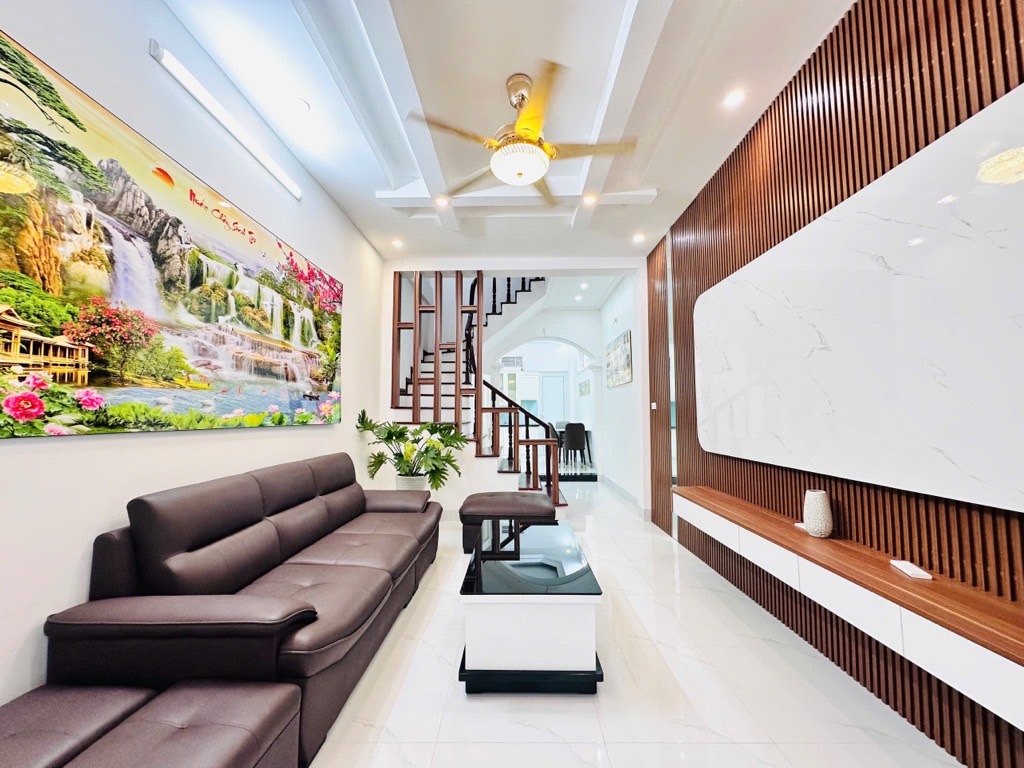 NHÀ DÂN XÂY KCBT CHẮC CHẮN – LÔ GÓC – NGÕ THÔNG – KINH DOANH – QUAN HOA, CẦU GIẤY