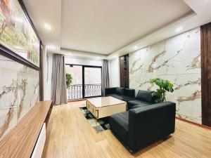 SIÊU PHẨM ĐẲNG CẤP VĂN CHƯƠNG – 6 TẦNG THANG MÁY – FULL NỘI THẤT – SỔ NỞ HẬU 