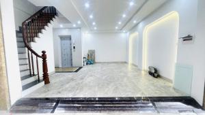 NHÀ MỚI 7 TẦNG THANG MÁY – THIẾT KẾ HIỆN ĐẠI – Ô TÔ VÀO NHÀ – KINH DOANH ĐỈNH – 1 NHÀ RA PHỐ, NGÕ THÔNG