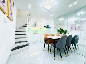 Bán nhà Đại La, Nhà đẹp, Ở ngay, 16m2, 2.8tỷ