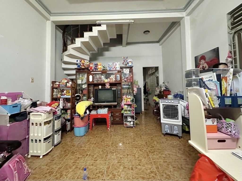 Bán nhà - bề ngang khủng - 5tỷ