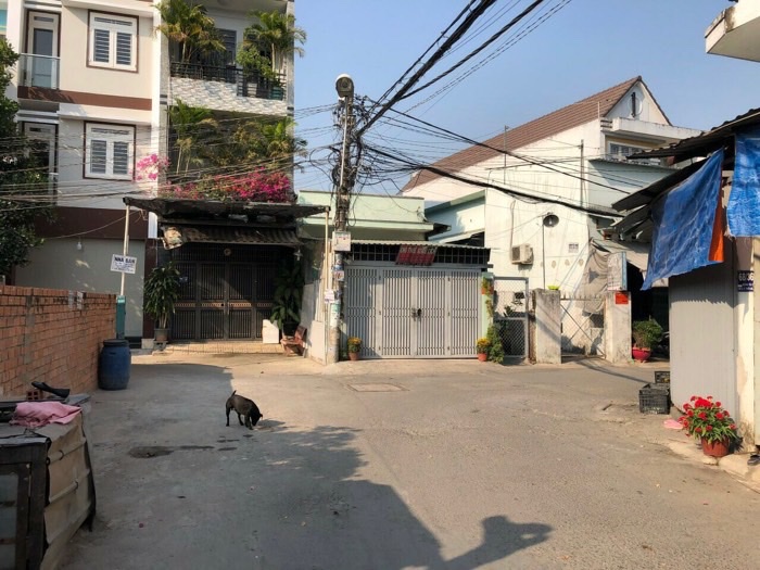 BÁN LÔ ĐẤT HẺM RỘNG, XE HƠI QUAY ĐẦU DỄ DÀNG Ở TRẦN THỊ CỜ, Q12, 68M2, NHỈNH 3 TỶ