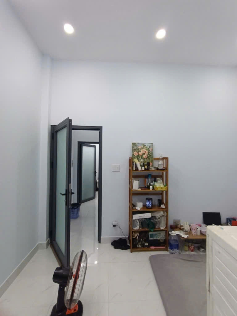 Nhà đẹp Cống Lở 4x12m 2 tầng, HXH, nhỉnh 4.5 tỉ