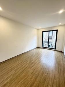 NHÀ CẦU GIẤY, TRUNG HOÀ VÀI BƯỚC RA PHỐ 38M .MT 5M. 20TỶ