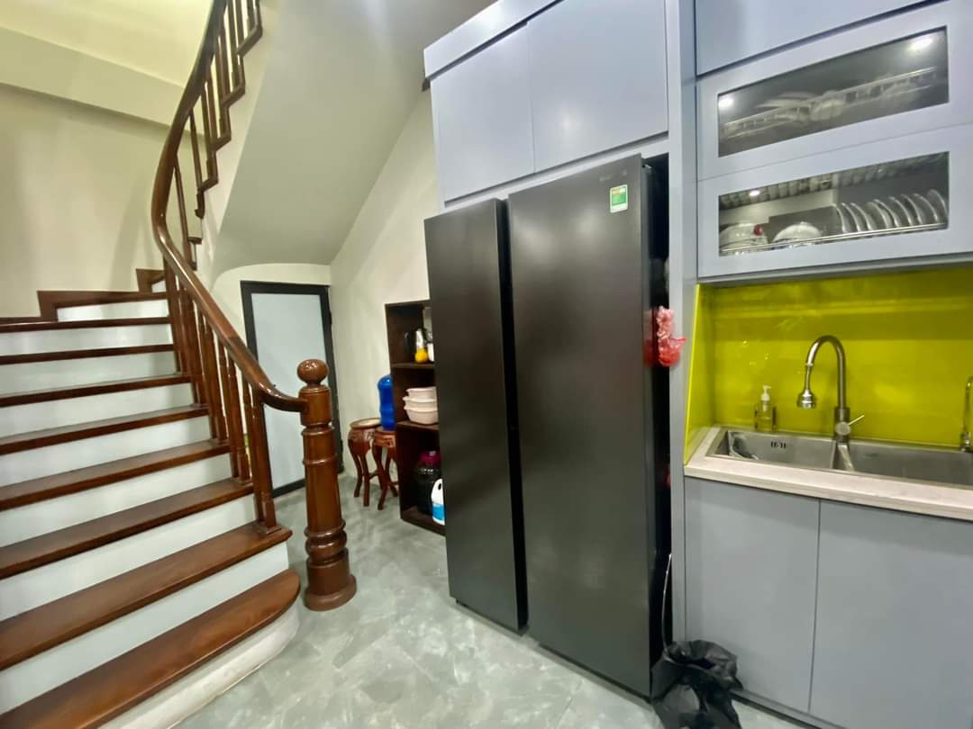 Bán nhà Ngọc Thuỵ dân xây - ô tô đỗ cửa 52m x MT 5m vuông vắn thoáng mát  chỉ 6 tỷ 2