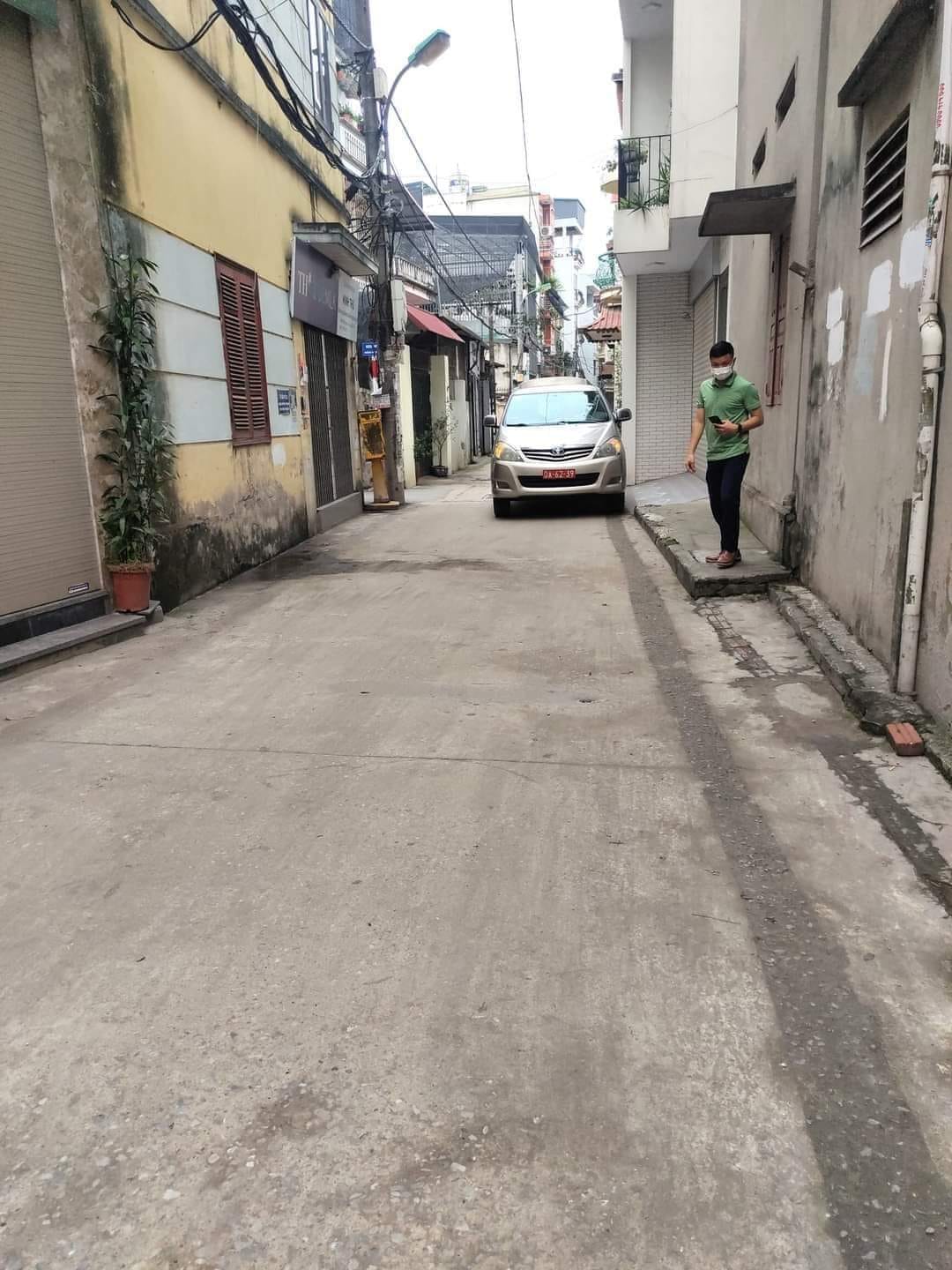 Con dâu bán đất mẹ chồng Phúc Lợi 60m- MT 5m hơi nở ngõ sạch thoáng 5 tỷ 4