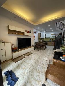BÁN NHÀ ĐẸP PHÚC LỢI LONG BIÊN 32M 5 TẦNG FULL NỘI THẤT 4 TỶ X
