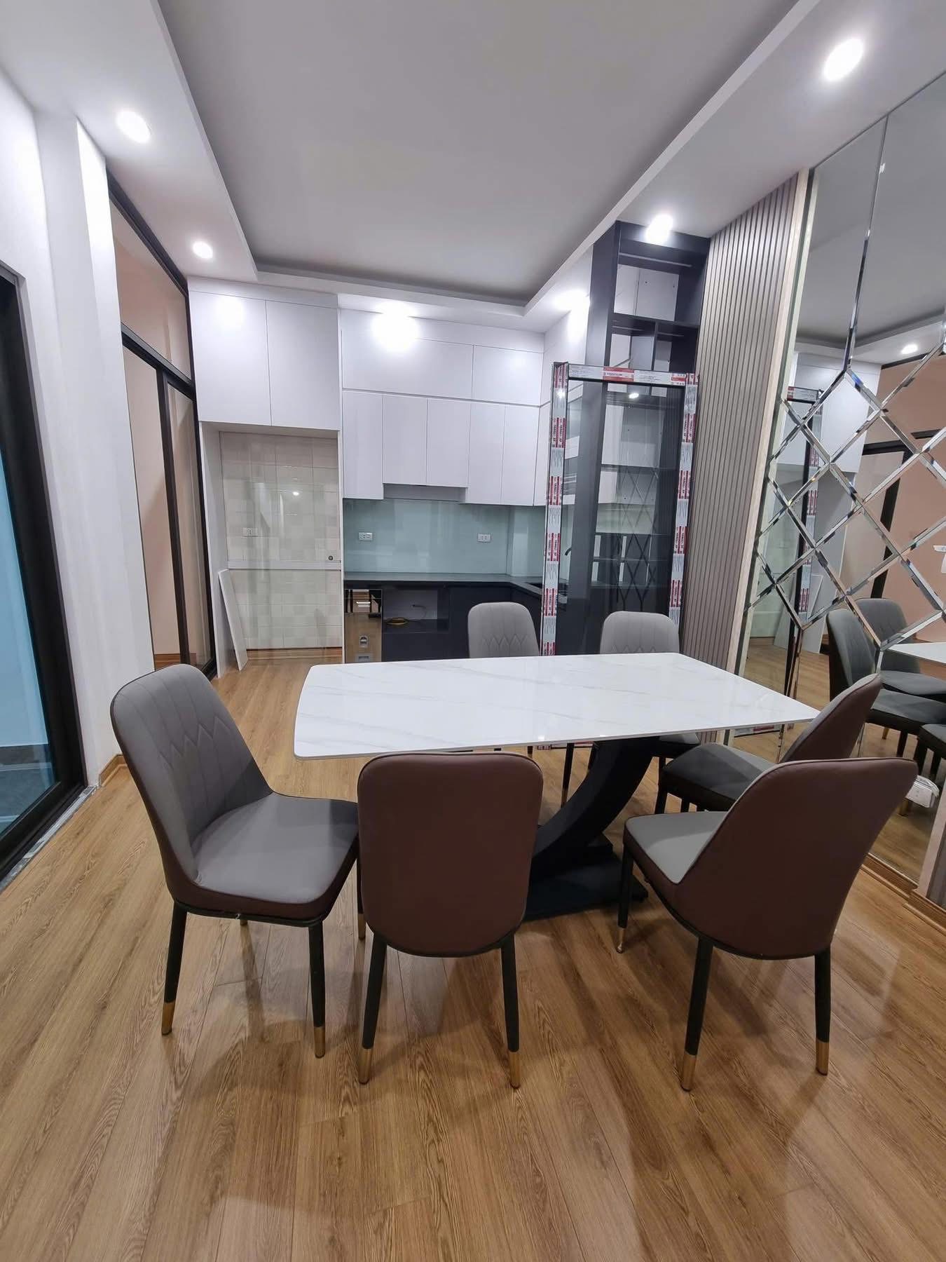 NHÀ ĐẸP GIÁ TỐT TẠI QUẬN 8