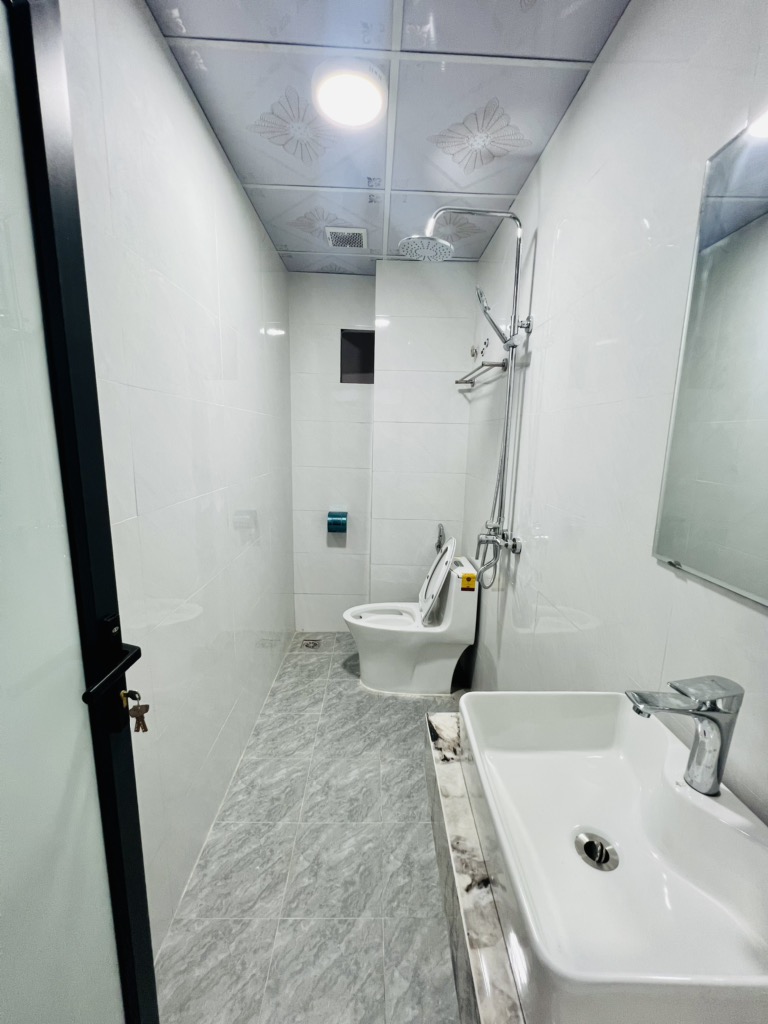 NHÀ VĂN CHƯƠNG - THANG MÁY - 36 M2 CHỈ 7,9 TYT