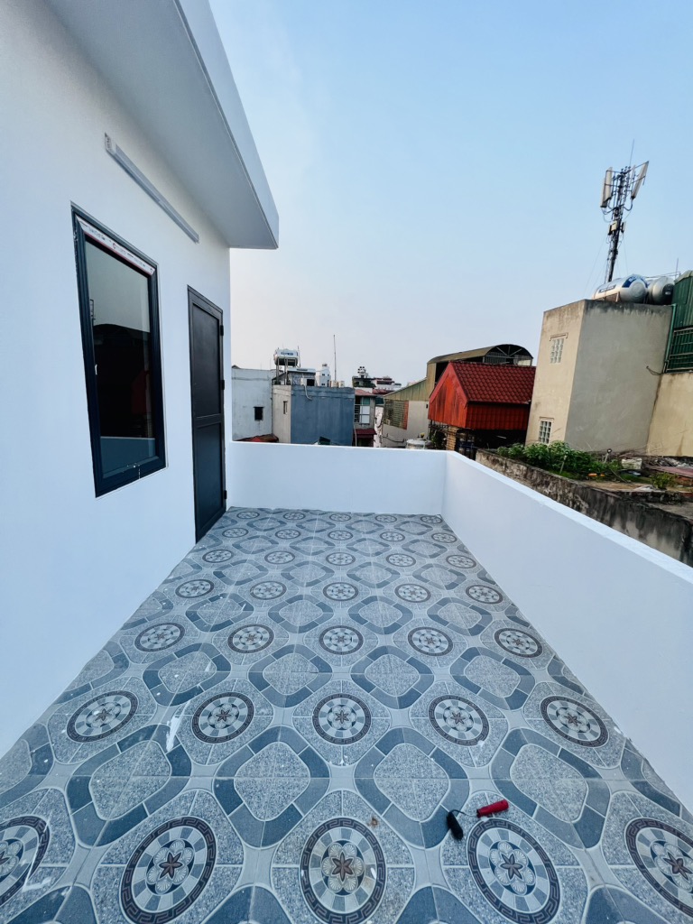NHÀ VĂN CHƯƠNG - THANG MÁY - 36 M2 CHỈ 7,9 TYT