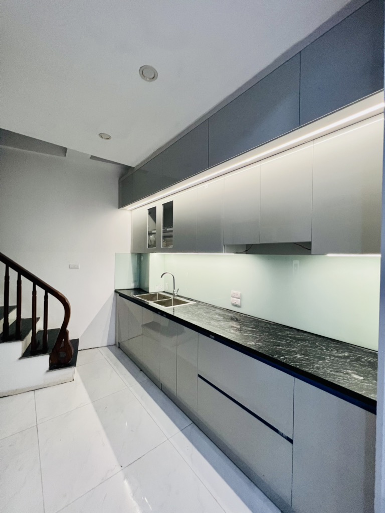 NHÀ VĂN CHƯƠNG - THANG MÁY - 36 M2 CHỈ 7,9 TYT