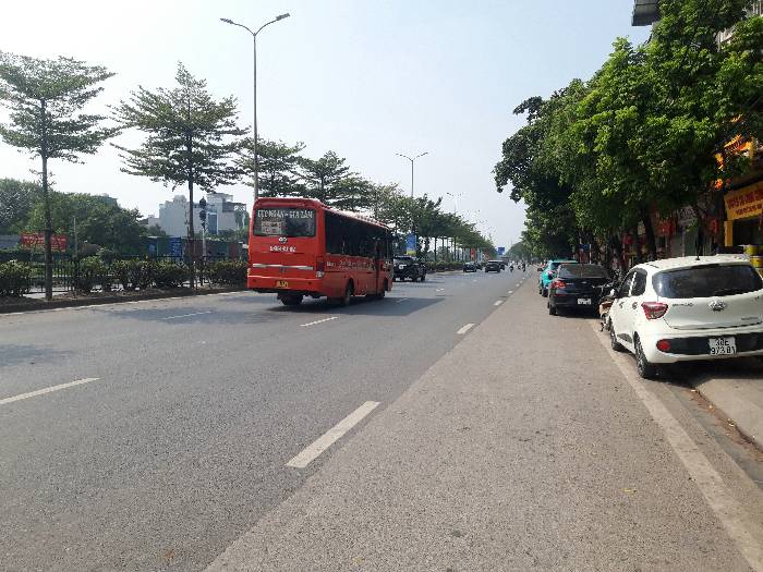 Bán nhà mặt phố  Nguyễn Văn Linh Dt 60m, giá 5,09 tỷ 