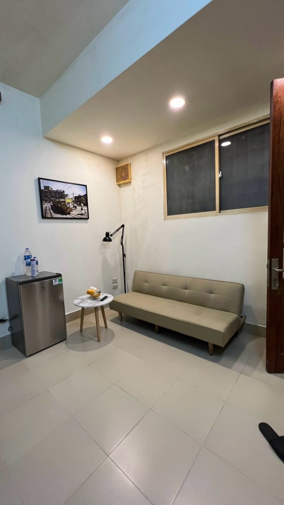 Bán nhà đẹp, vị trí vàng Nguyễn Khuyến- Đống Đa: DT 75m, giá 5.9 tỷ