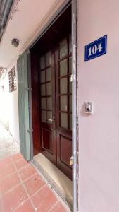 Bán nhà đẹp, vị trí vàng Nguyễn Khuyến- Đống Đa: DT 75m, giá 5.9 tỷ