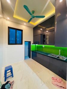 Bán nhà mặt phố Nguyễn Văn Linh Dt 60m, giá 5,09 tỷ