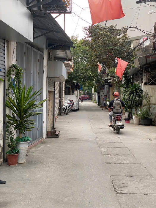 BÁN NHÀ BA LA, NGÕ Ô TÔ TRÁNH, MẶT TIỀN 4M, 45M2, 1.6 TỶ.
