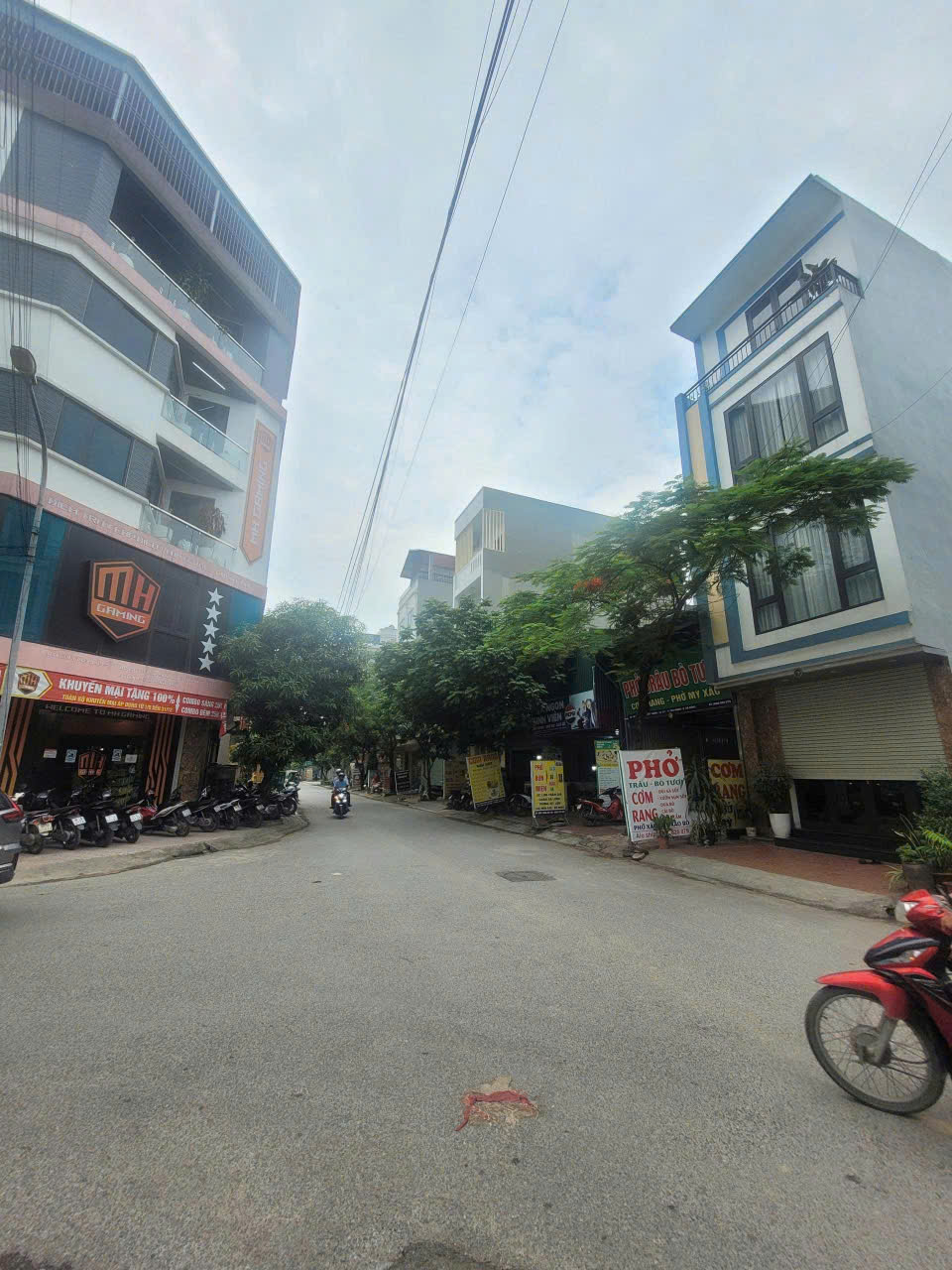BÁN ĐẤT LÔ GÓC KINH DOANH ĐỈNH, KHU DV YÊN NGHĨA, 50M2, GIÁ CHỈ 17.X TỶ