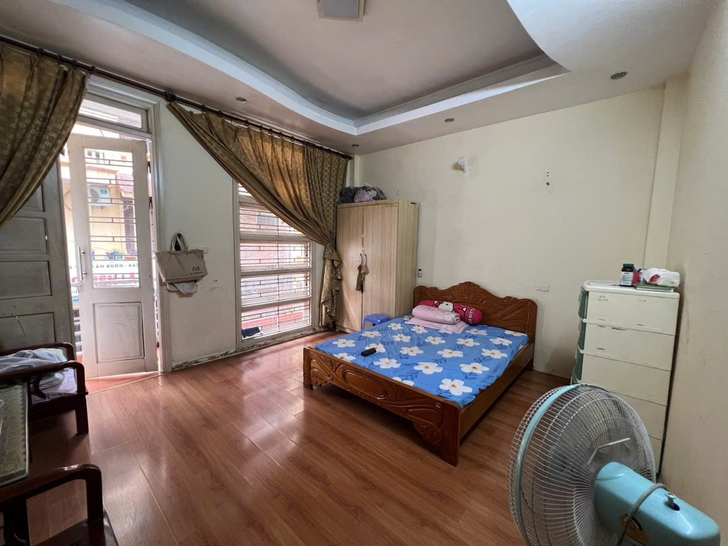 BÁN NHÀ LIỀN KỀ KĐT VĂN QUÁN, HÀ ĐÔNG, OTO ĐỖ CỬA, 64M2, 19.X TỶ