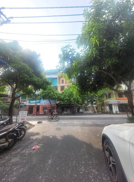 BÁN NHÀ CHIẾN THẮNG - HÀ ĐÔNG, OTO ĐỖ CỬA, NGAY CHỢ ĐẦU MỐI VĂN QUÁN, 12.X TỶ