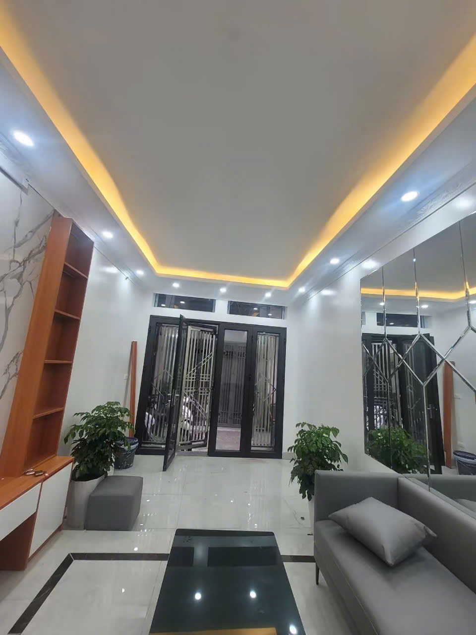 BÁN NHÀ TÔ HIỆU - HÀ ĐÔNG, 40M2 X 5 TẦNG THANG MÁY, 10.X TỶ