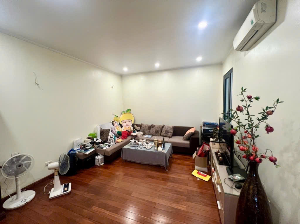 Do có nhu cầu thay đổi nên e Nhơn cần bán căn nhà đang ở