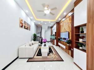 Bán nhà kim giang-ô tô đỗ cửa-nội thất đẹp-giá rẻ nhất khu vực