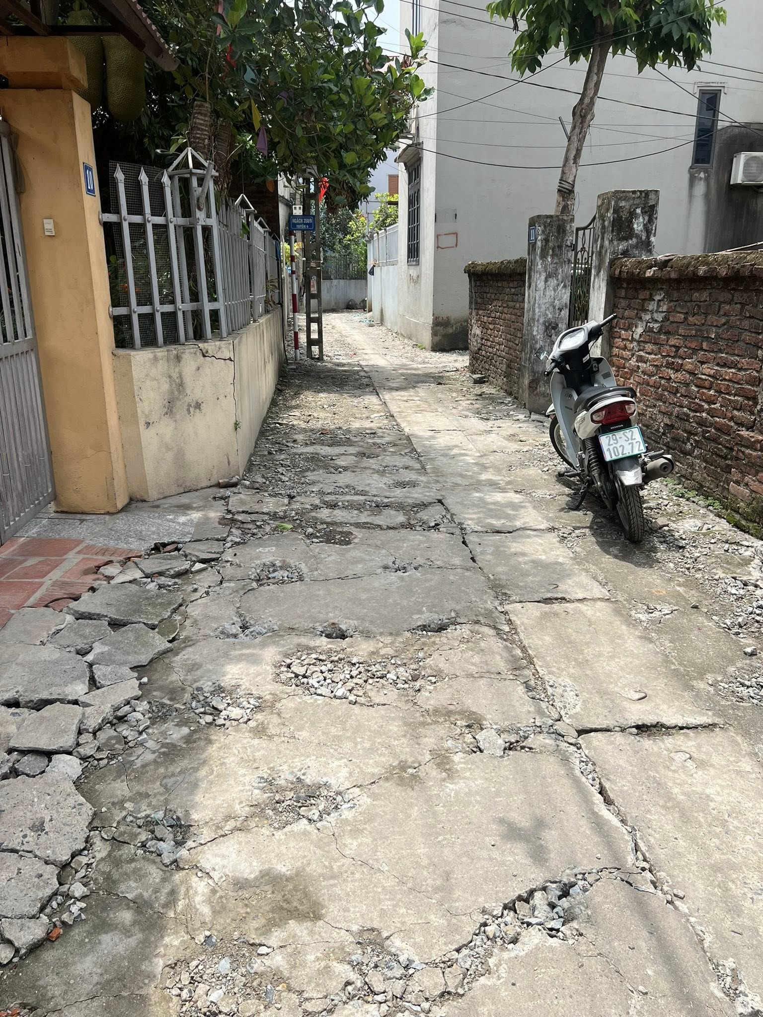 BÁN NHÀ CỰC HIẾM ĐÔNG ANH 38M- 5 TẦNG SIÊU ĐẸP NHỈNH 2,5 Tỷ  - MẶT TIỀN RỘNG - Ô TÔ ĐỖ CỔNG- KO LỖI PHONG THỦY