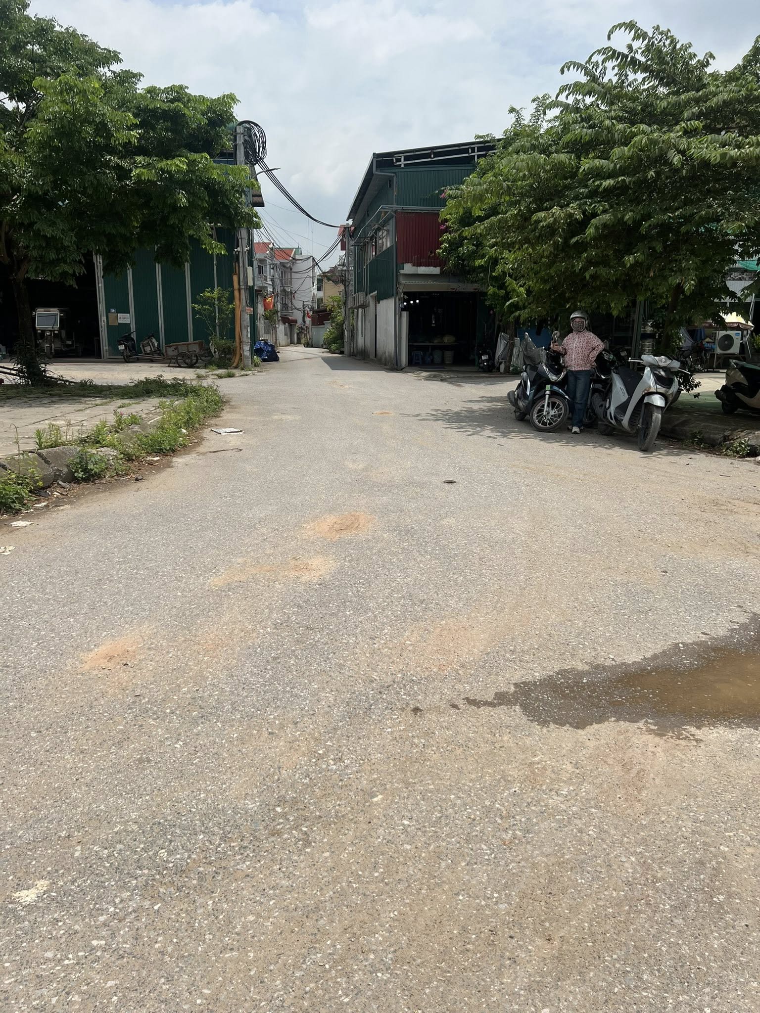 BÁN NHÀ CỰC HIẾM ĐÔNG ANH 38M- 5 TẦNG SIÊU ĐẸP NHỈNH 2,5 Tỷ  - MẶT TIỀN RỘNG - Ô TÔ ĐỖ CỔNG- KO LỖI PHONG THỦY