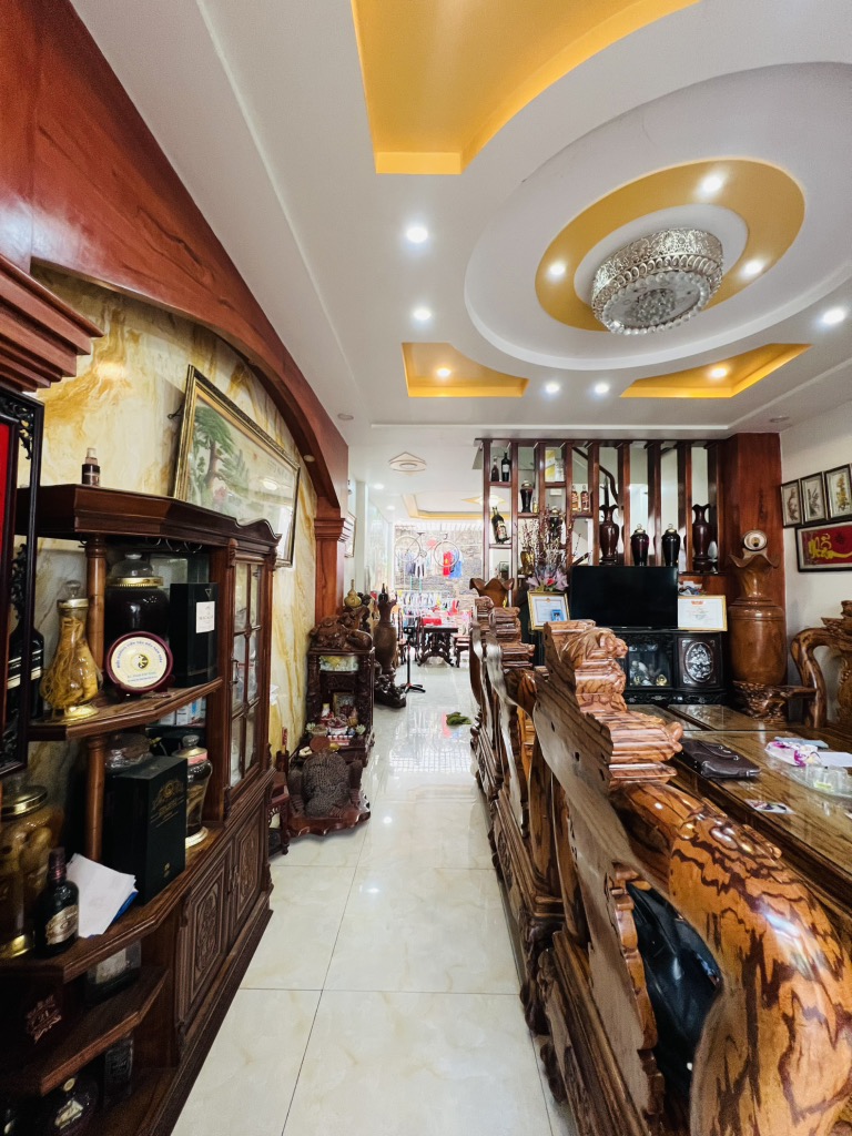 Bán nhà Bình Tân, gần đường Trần Văn Giàu , đường trước mặt 10m , 2 tầng, 5x20 , 6,5 tỷ