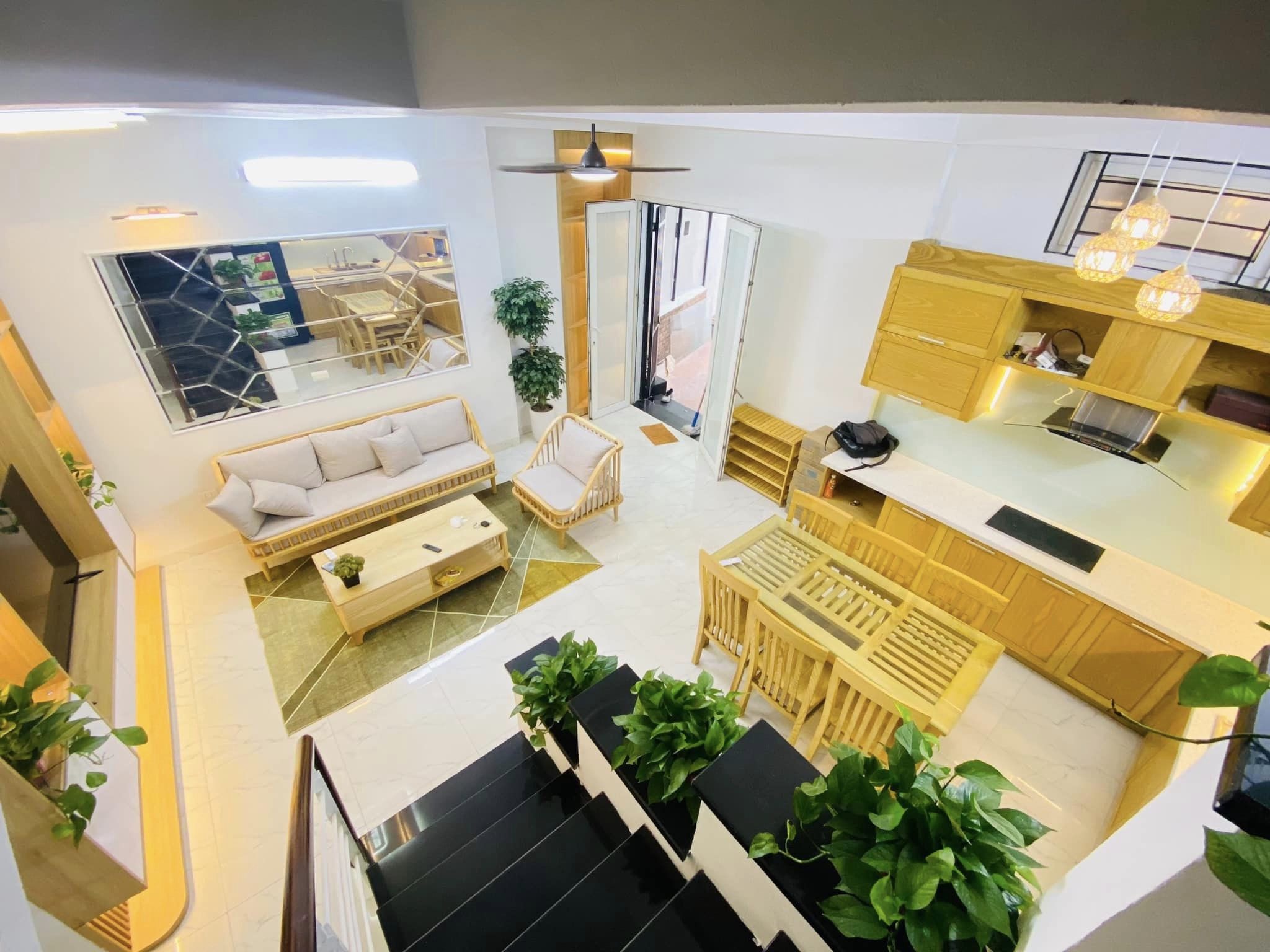 BÁN NHÀ SÀI ĐỒNG, LONG BIÊN - 38M2x5T - ÔTÔ ĐỖ CỬA, THOÁNG ĐẸP - 4.9 TỶ (TL)