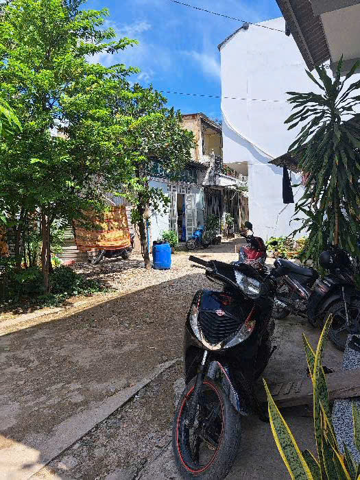 Nhỉnh 2 tỷ có ngay nhà hẻm bến nghé