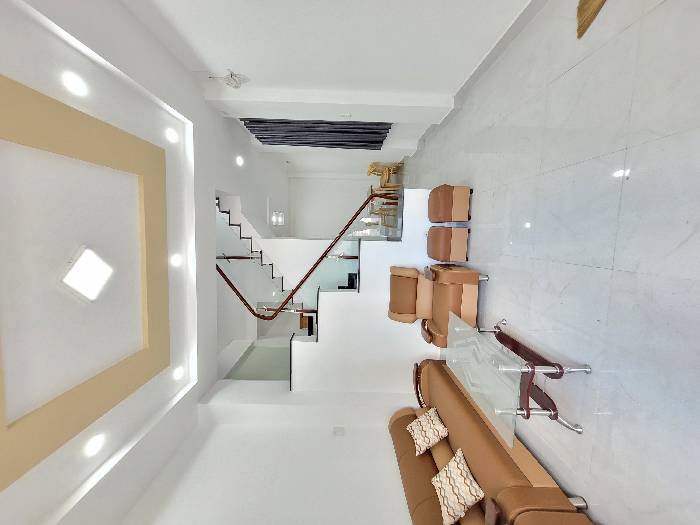 Bán nhà Bình Thạnh, 4.1x9, hẻm 4m, 3 tầng, nhỉnh 5 tỷ (thương lượng)