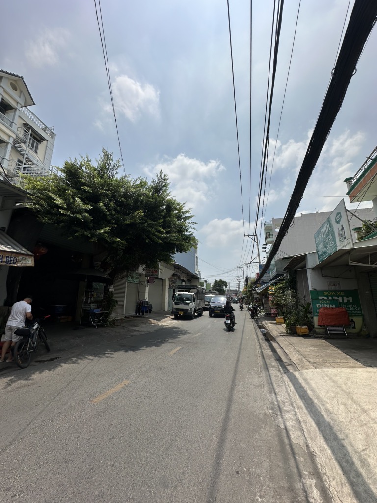 BÁN NHÀ TÂN THỚI NHẤT - MẶT TIỀN KINH DOANH VP .