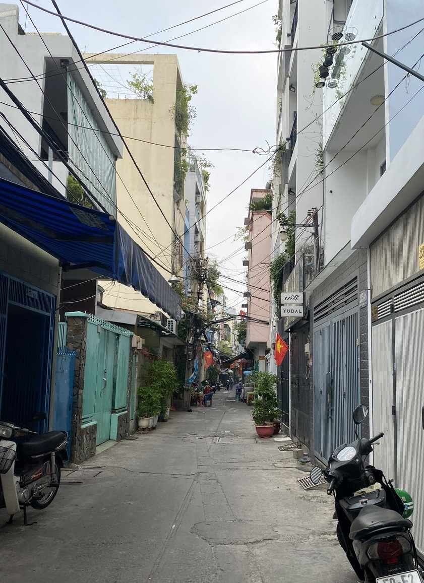 Nam Kỳ Khởi Nghĩa – Q3 – 5 Tầng – 8PN – Hẻm Xe Hơi – 13.x Tỷ  BÁN NHÀ HẺM XE HƠI – NAM KỲ KHỞI NGHĨA, QUẬN 3 – TRUNG TÂM SÀI GÒN  Giá chỉ 13.x TỶ – Dòng tiền đến 64 triệu/tháng – Sở hữu ngay!