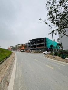 Cần bán 78m Khu đấu giá Giang Biên giá hợp lý