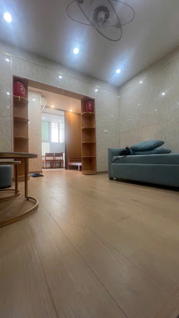 CĂN TẬP THỂ, VỊ TRÍ ĐẸP, MẸC ĐỖ CỬA, Ở NGAY CHỈ 1,9xty