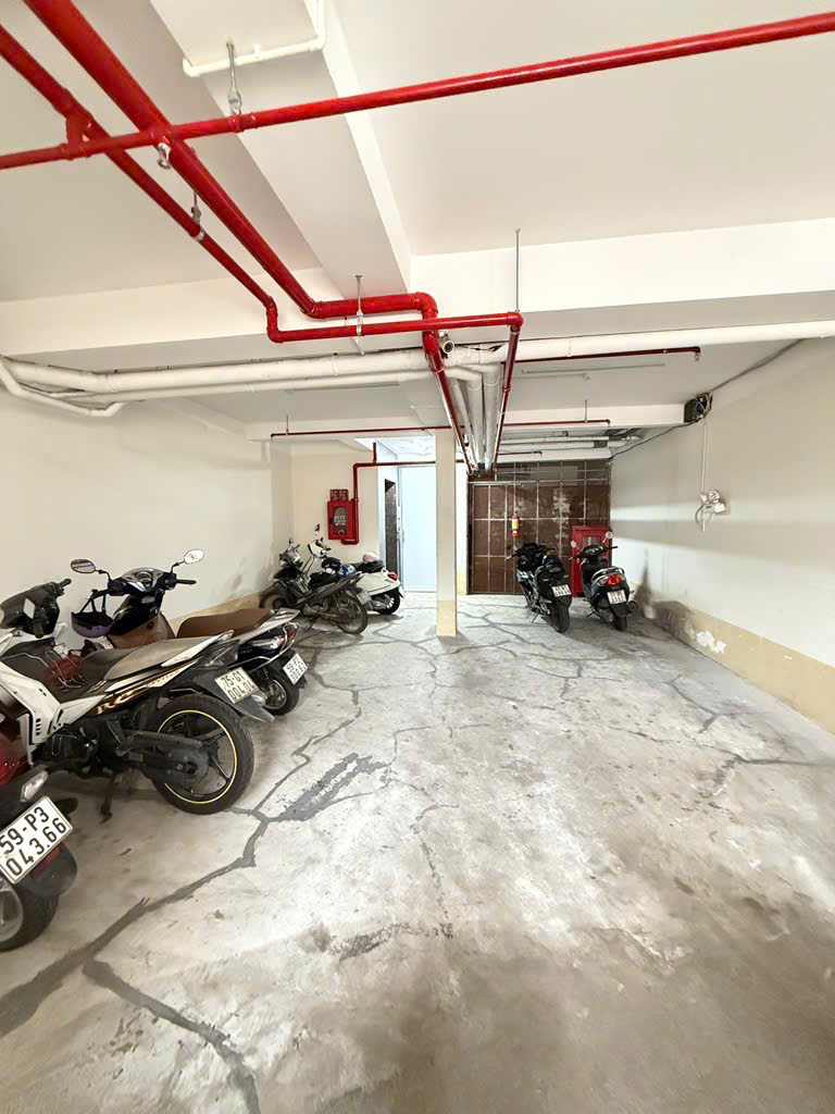 TOÀ NHÀ CHDV NGAY CẦU THAM LƯƠNG CHO THUÊ 70TR/Th - 120M2 - NGANG 6M VUÔNG A4 - 6 TẦNG HẦM - SỔ A4 - 15.8 TỶ TL