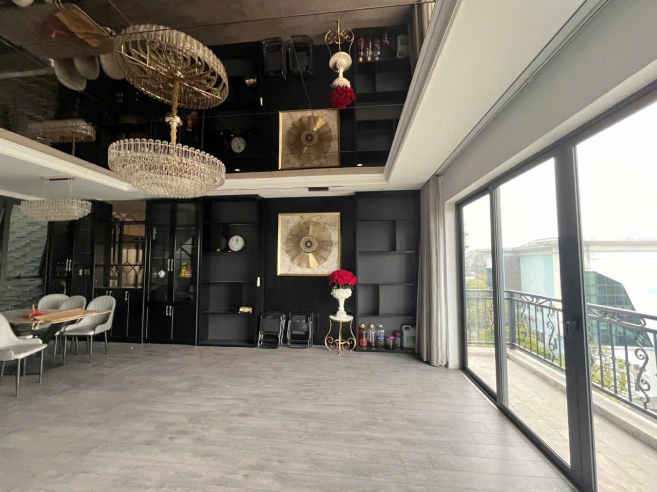 nhà mặt ngõ to hơn mặt phố, vỉa hè 15m ô tô đỗ ngày đêm tránh nhau, ngõ thông, mặt tiền 6m nhà, nhà 5 tầng thang máy, nhà đẹp, vị trí đẹp nhất khu vực