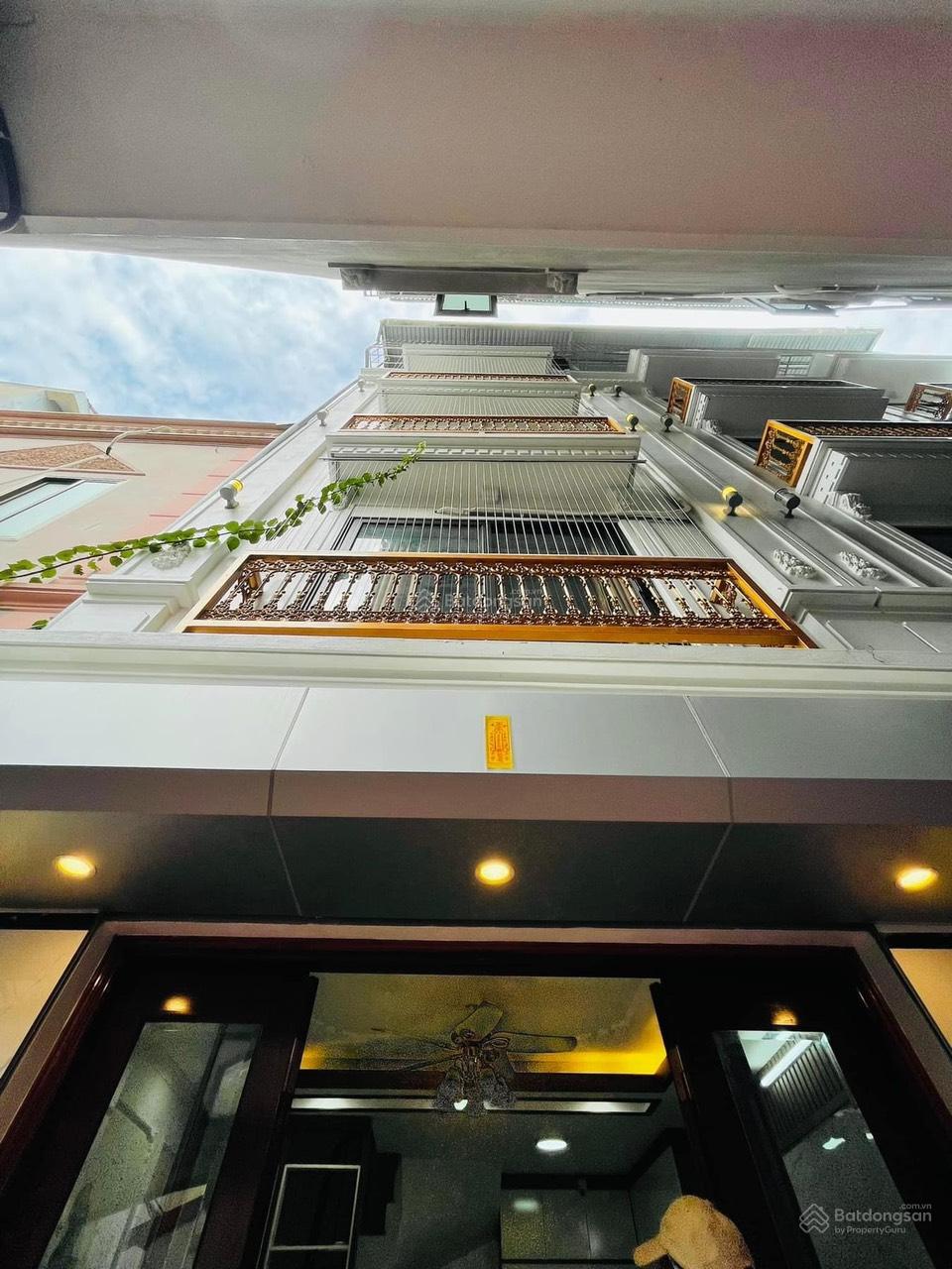 6.3 tỷ đẹp lung linh Lò Đúc, HBT - Full nội thất xịn đẹp - Cách 1 nhà ra phố - Dt 30m2x4 tầng