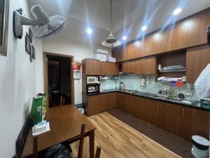 Bán nhà - hẻm xe hơi - 4tỷ