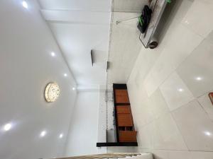 Bán nhà - hẻm xe hơi- sát mặt tiền