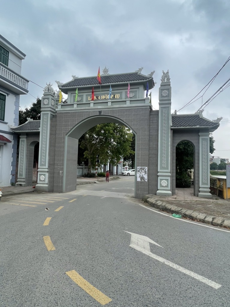 BÁN ĐẤT LÊ XÁ MAI LÂM, MẶT NGÕ GẦN OTO TRÁNH, LÔ GÓC 3 THOÁNG, NGÕ THÔNG BÀN CỜ GIÁ RẺ.