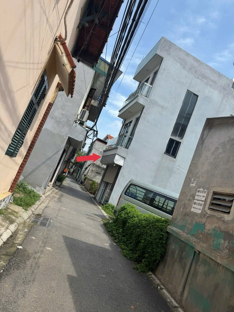 CĂN 3 TẦNG MỚI ĐẸP- THIẾT KẾ HIỆN ĐẠI- ĐƯỜNG THÔNG OTO - CÁCH ĐƯỜNG VÕ VĂN KIỆT 50M, GIÁ TỐT.